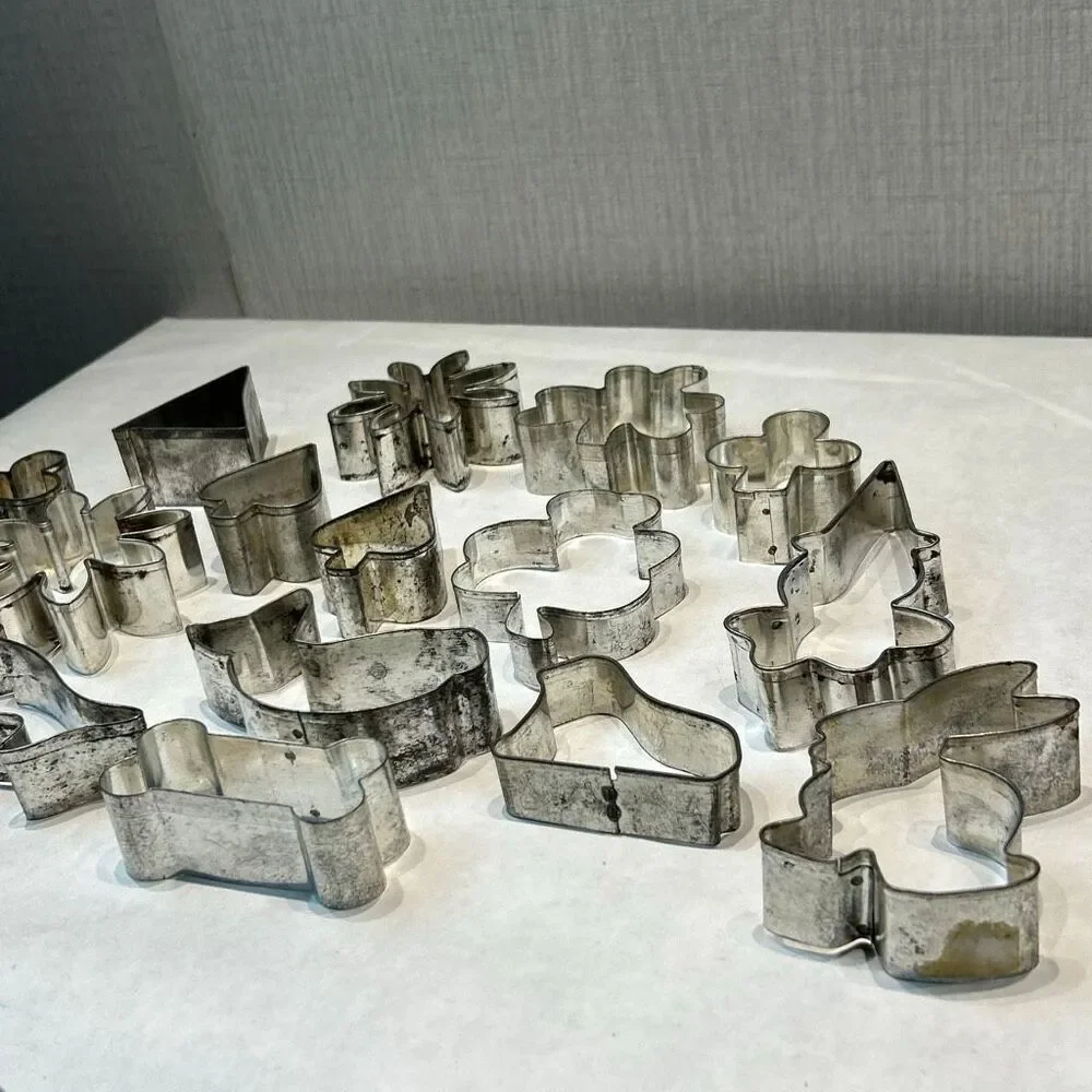 Vtg SET Aluminum Cookie Cutter Metal Fish Dolphin Whale Clown Rabbit Flower Clov
